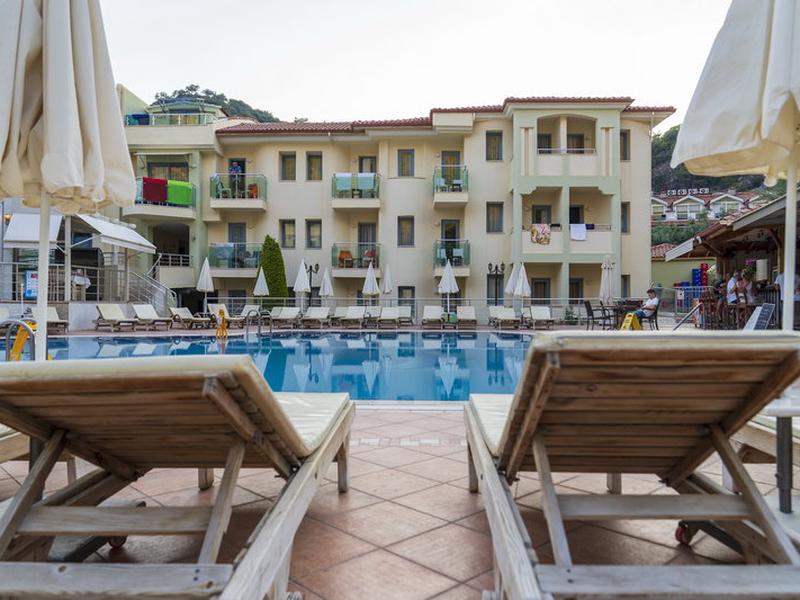 A37148EBFB518E90B9A5D9DF8B5519EA