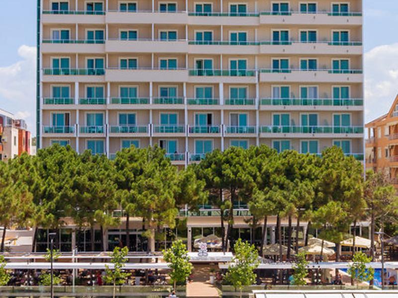 D1FE9EE980847C1E4F554FF4D4F27BDB