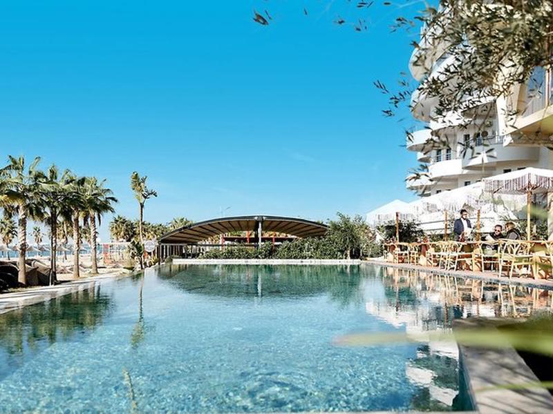 E25659E15AFAD33AE7202D23D7EAB8CC