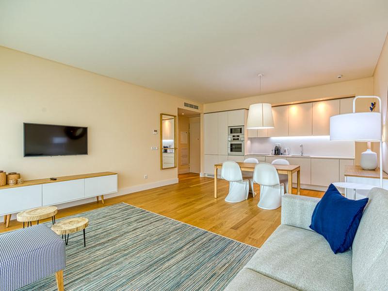 16FA852A770E783F4C0FBABDA8829E12