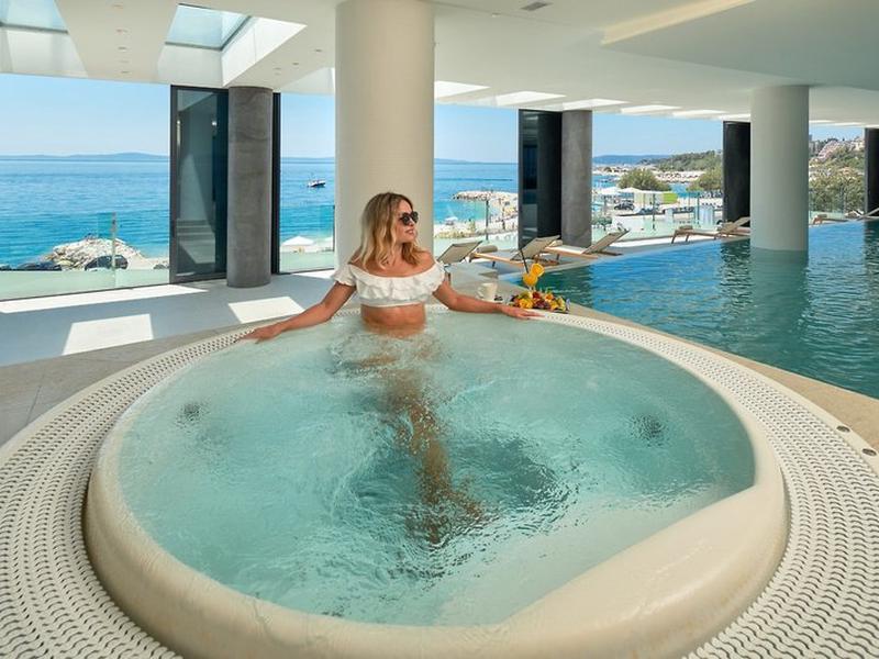 93E54C0766773FA9D2E6FCA110A2E84E