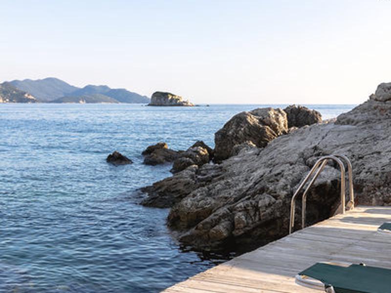 4D40C04D6B77048994A3A4F1E3EF48AC