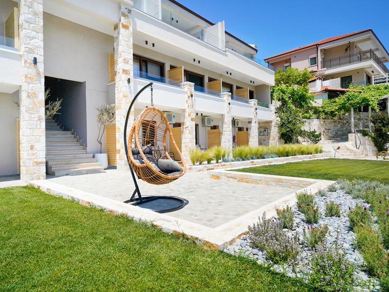 6C5A7194699E0A44F3D6074AC011B334