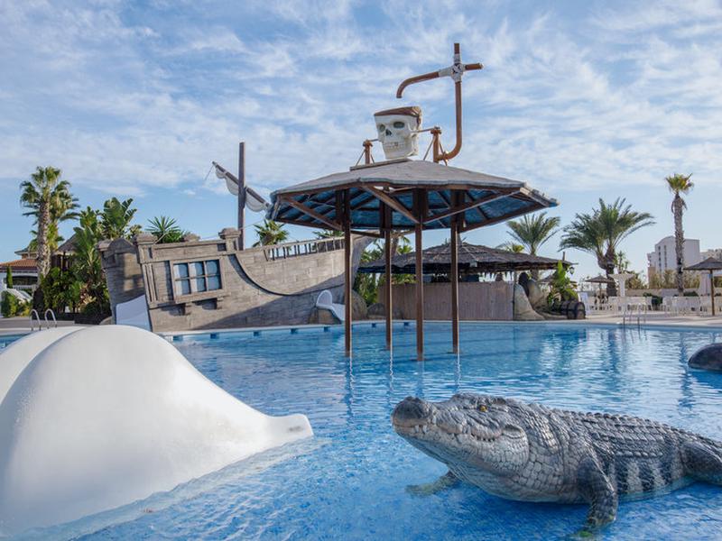 FDF327C104A61A2419E299F7B98322FA