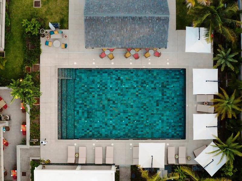 AAEB6EFE8FEB440AF7911F1EE18B4361