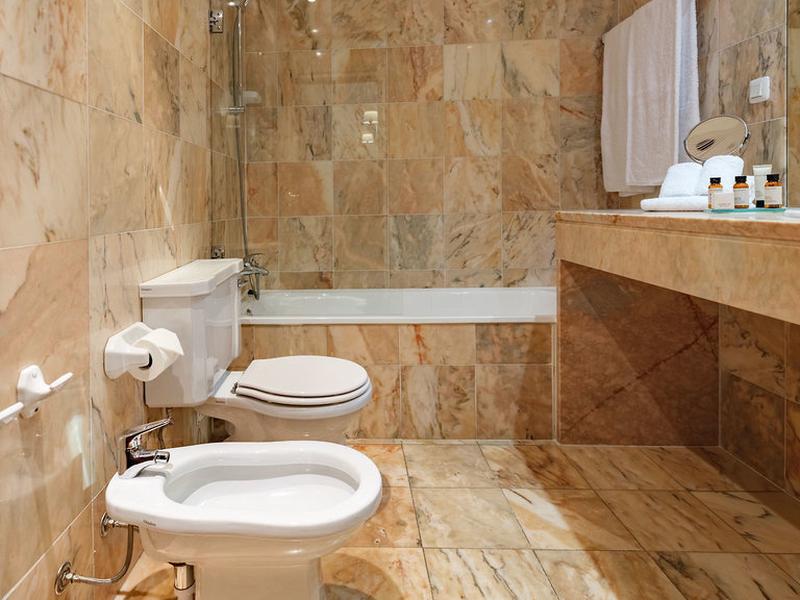 136B216B599F03247B56C4A27EF35423