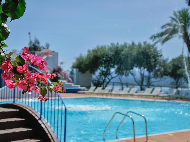 DCDC8148836DE291FD7EFBE0E9630695