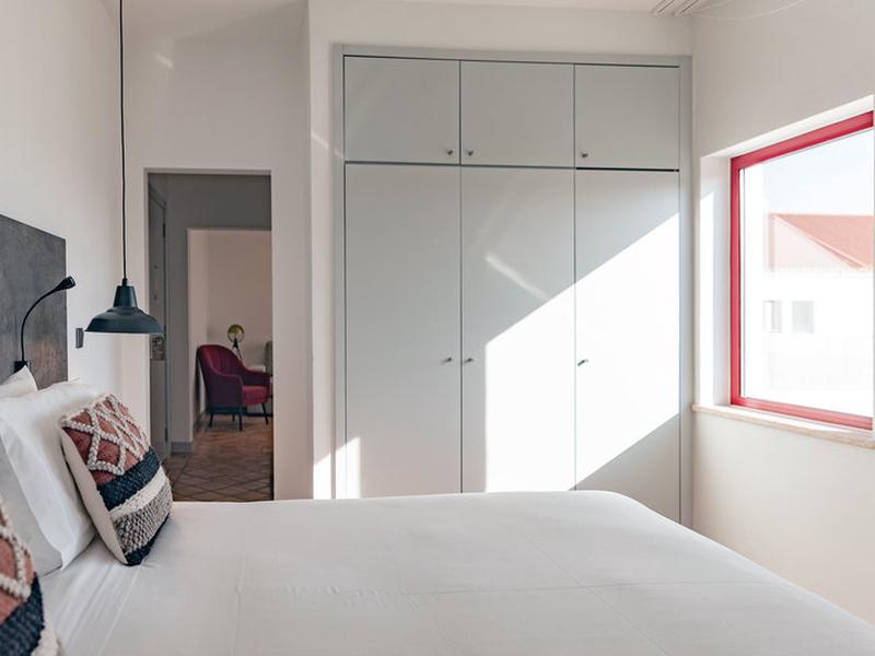 0999AF75B690802E9C7B9D0528F7B95B