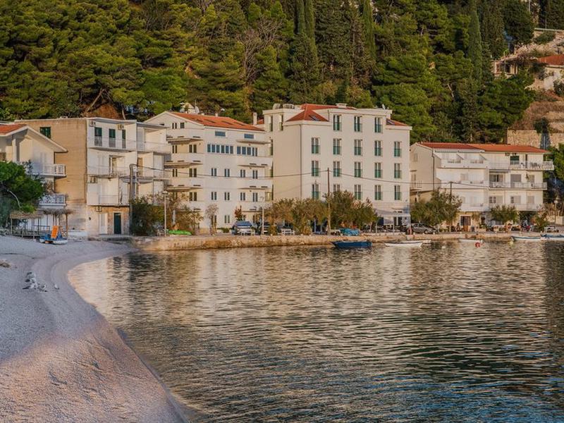 1049C72F7139581ACD9FA7FEE33115C2