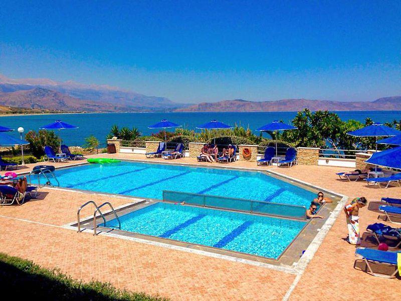 86A3AD83081CFB3AE4285FDE36652A03