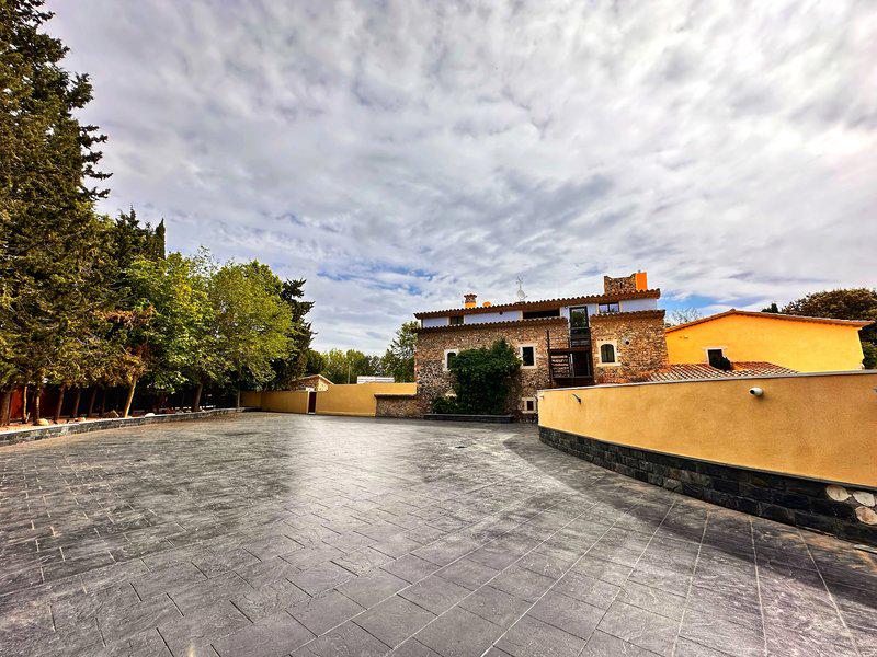 C23681010F616FD8607D541735482E47