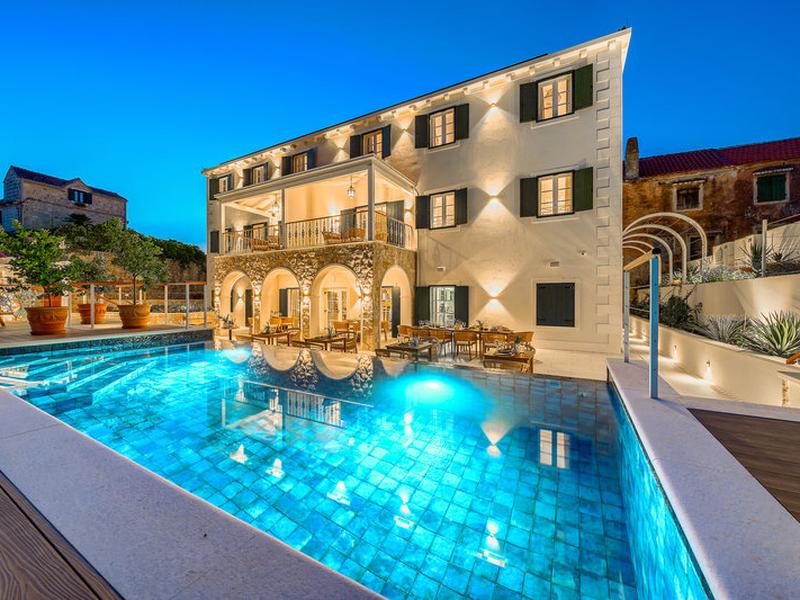 74AAD1EDD8CC0A83183AC52CDF89DF3B