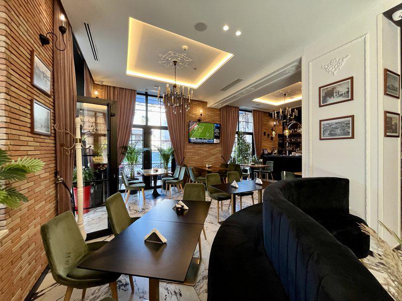 2CFAC24AE2C931280D00A6741D273EA8