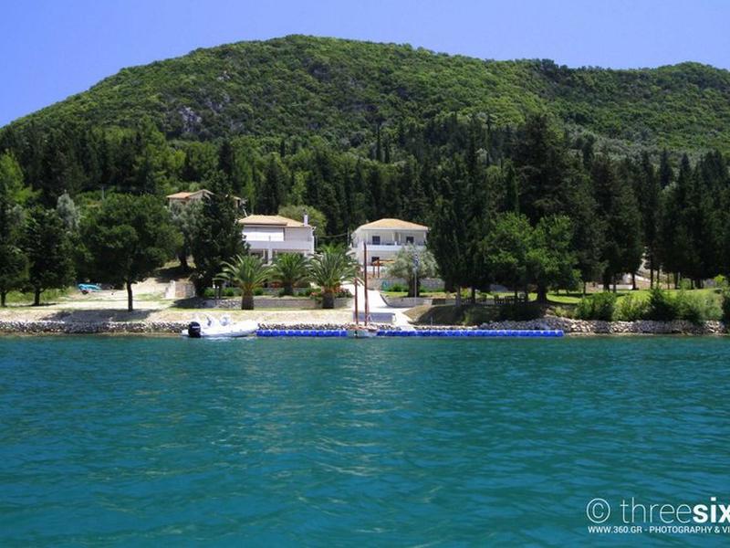 8A753D6638E813AF56759FB432E238BC