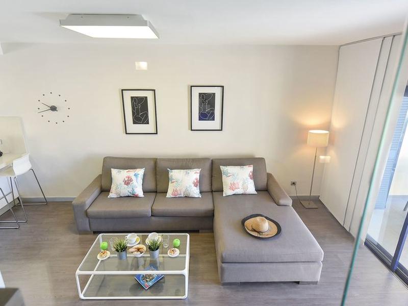 6E4DE2934E3D0F2F76070B2D55B8C520