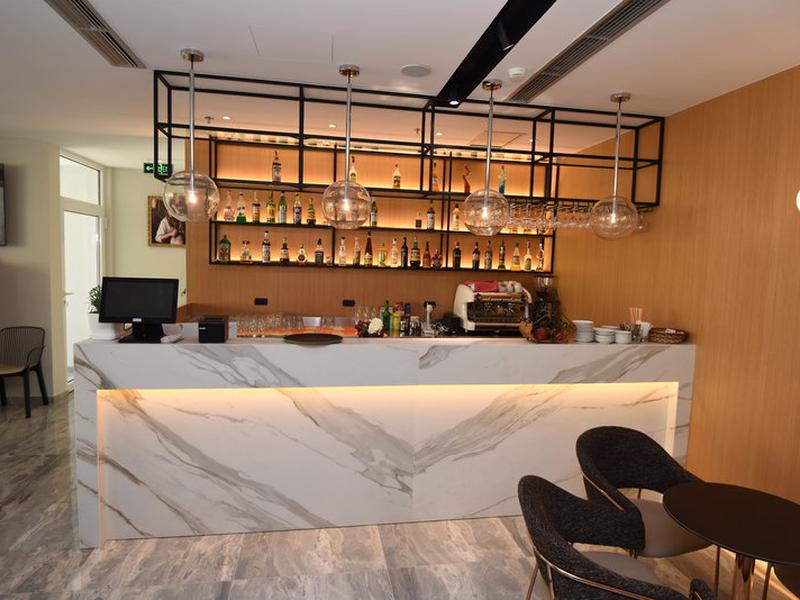 7FE7CB10466ADC628A0FD98AB816BA00