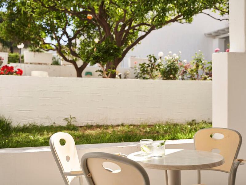 5737E00E903A24B2241C97A72B2B374B