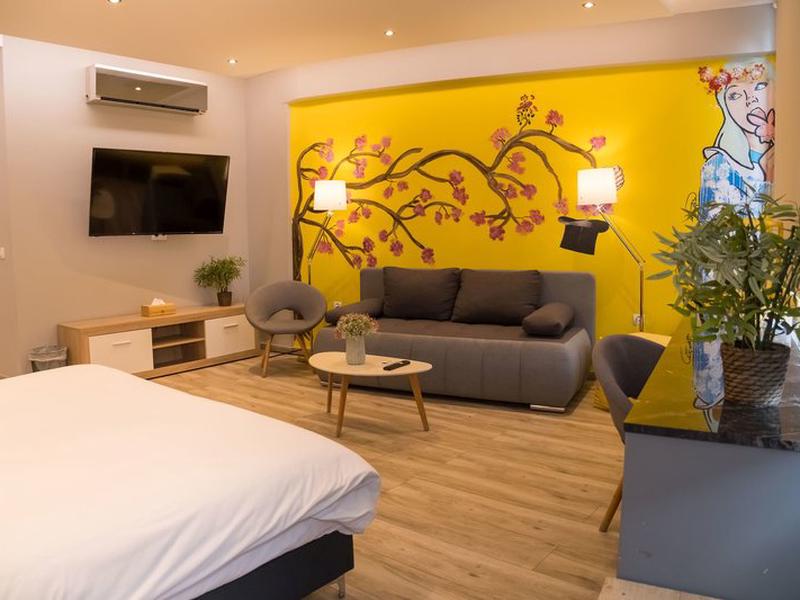 E1AD37AFB4CB1CB6E6FF6D6D373B5A66