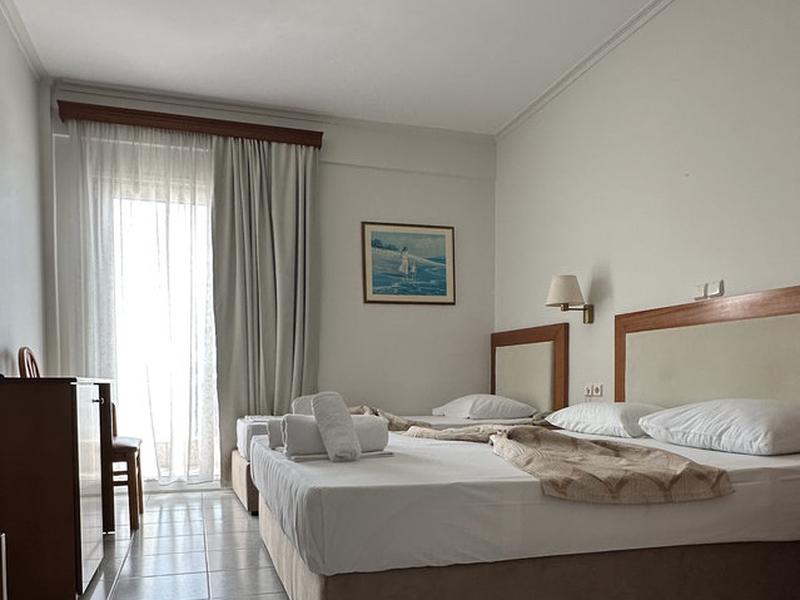 22D049687C59D2D4BE92AECD6DBC2B94