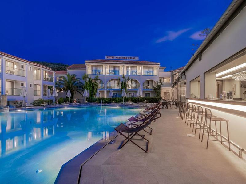 4A9D61D09E0024C08AABBEC5D549C427