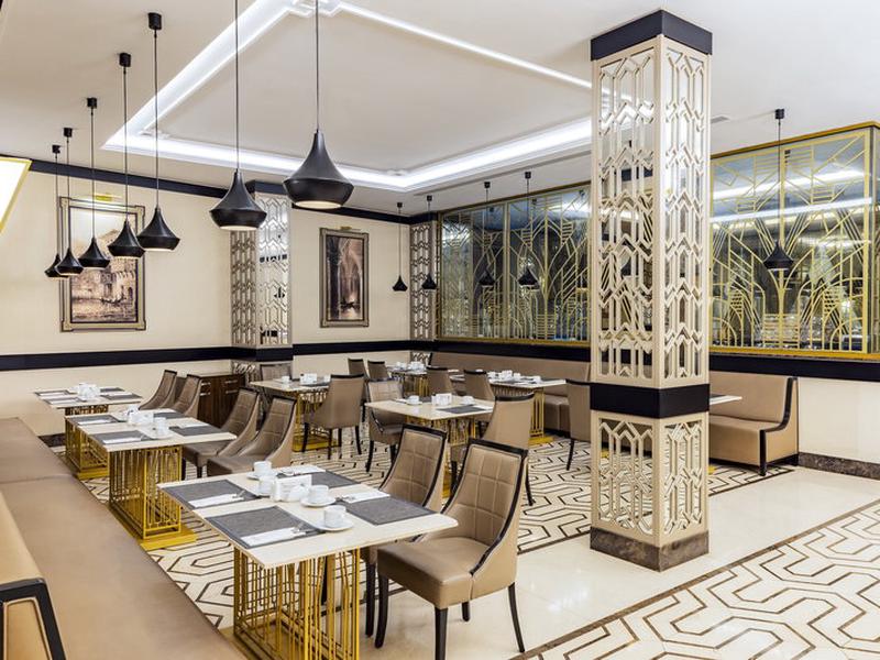 5699CF4F0F76A0A6675EBCC66B3615BB