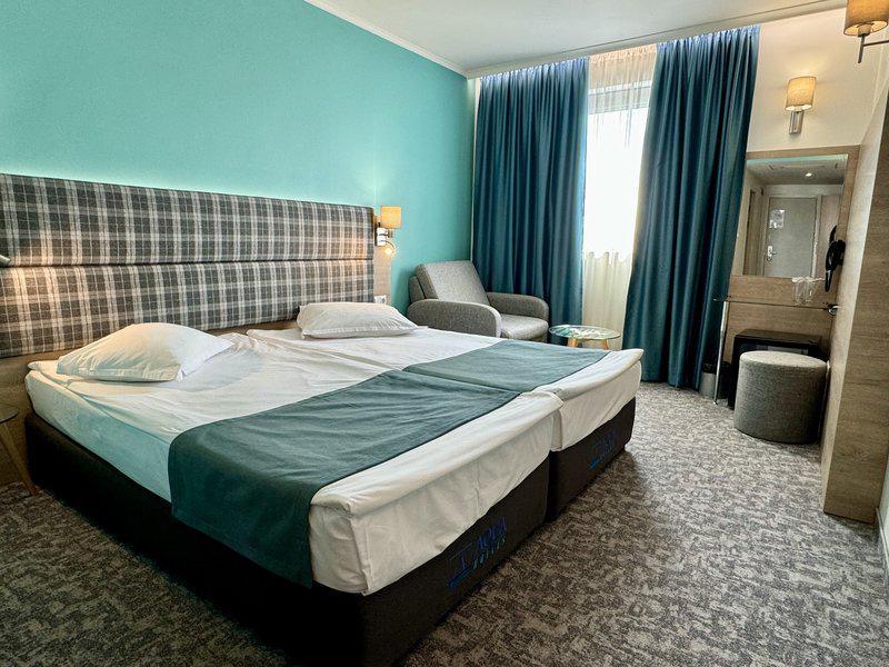 53097CE24412F958682373FA841409CD