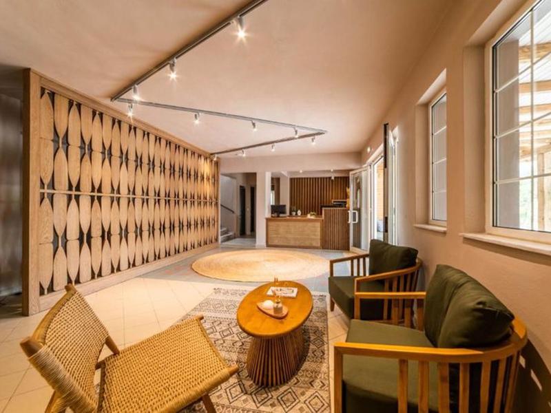 3BEB1F2DF666484374F78A320A40C07F