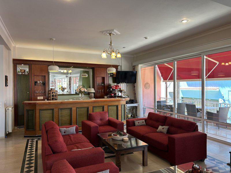 5F55BAD51776DE94C3B8E76D467A5655