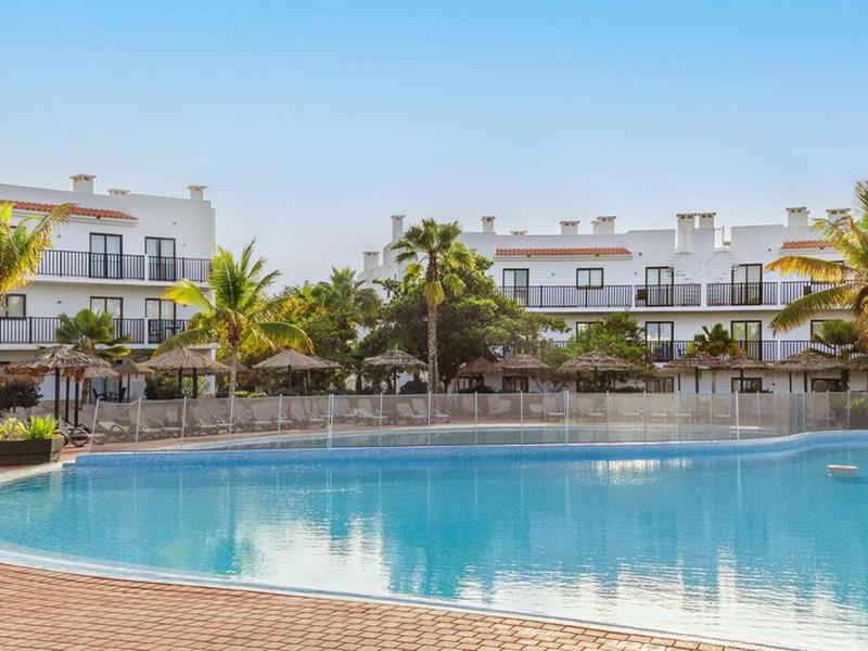 F4A0E9F7913A3BE3AAC66ED3AFC65B1D