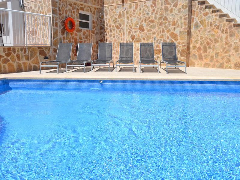 A52B06B590DFFA6EFE3152808D05B4A1