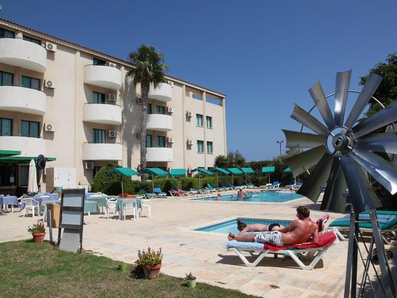 7425CA03F3845A95872C201154D23546