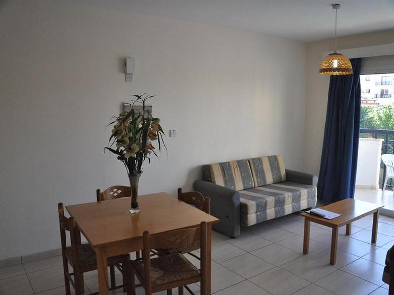 94F48F4C2BAEAD36E556863A20D35114