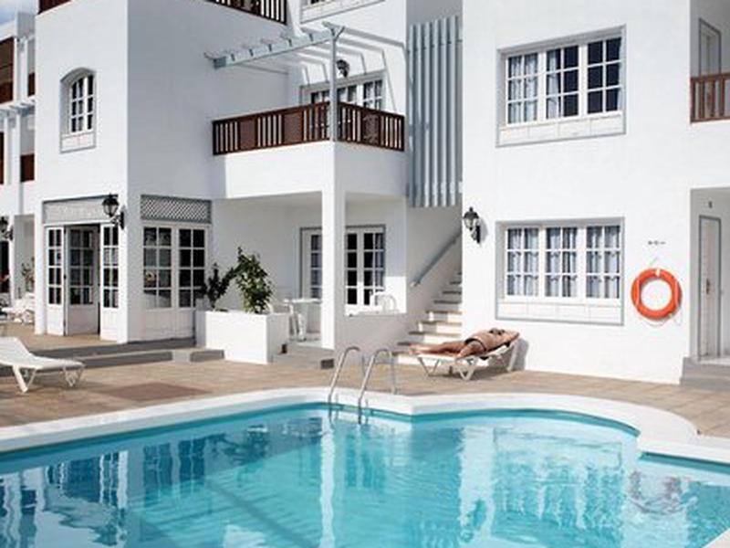 1C971DEF5E8F2797B10949A7DF7B01DD