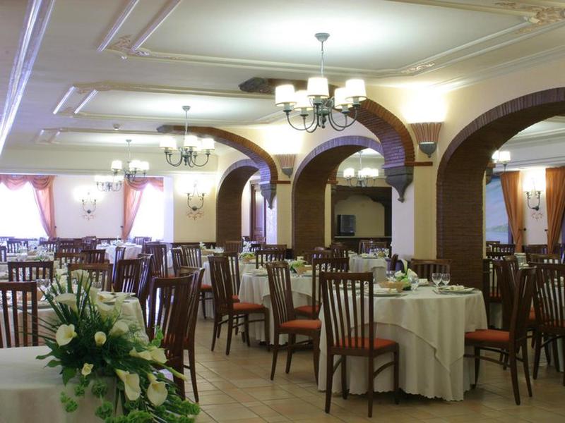 33A25ED4B63408A187E1DAB903EDCB4B