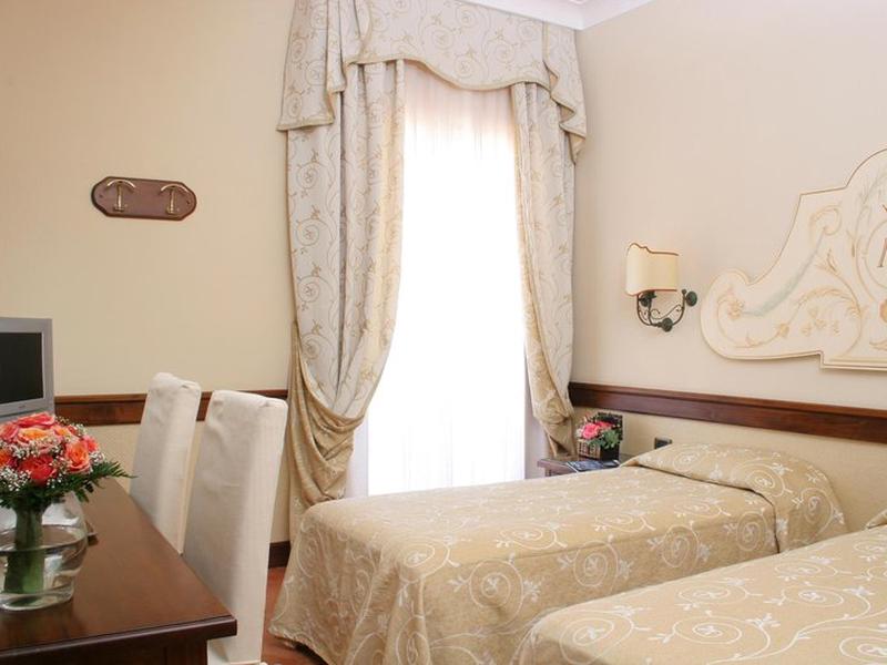 6F33E629BF123326379917387AD27D13