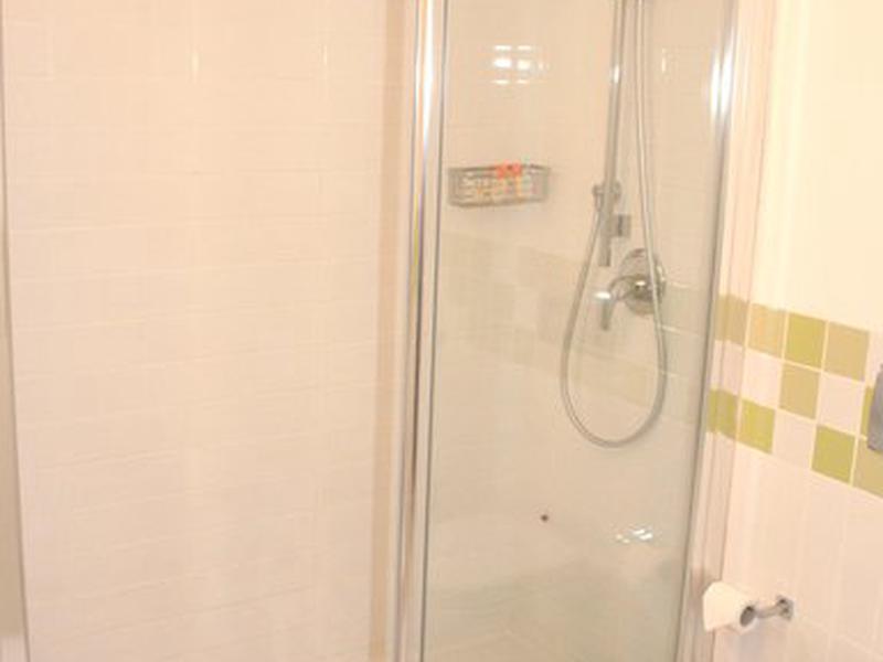 E1888B599D3FBE287F140BD0DCCCCB06