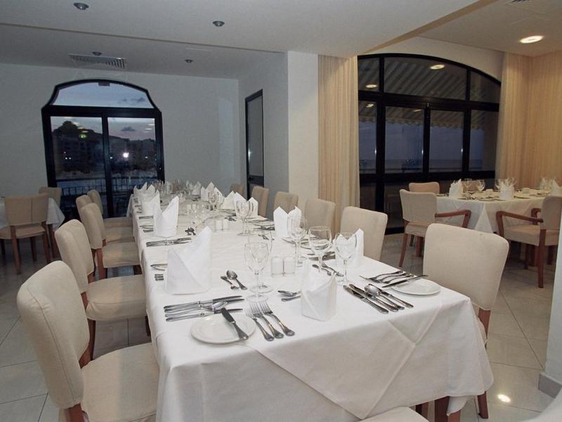 AE9778B7E3F01F2B21DEE0B6808841A3