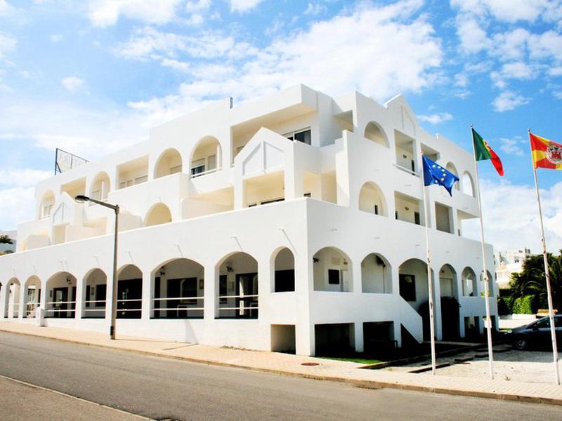 3827DCF6568DA6DC075813663E9D80B3