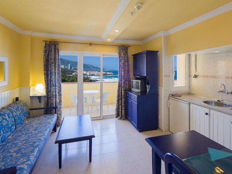 FCCA8666F1DA21F2E452AB30AAEE91D9