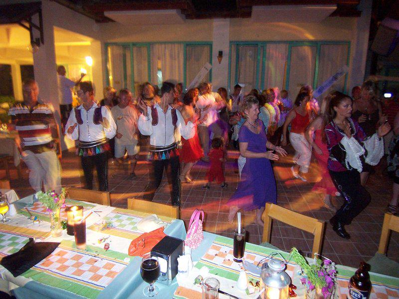 27D6766A5597F8E680F389369C9B389D