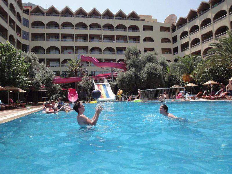 C224FF9306556C07639D91AA4347862B