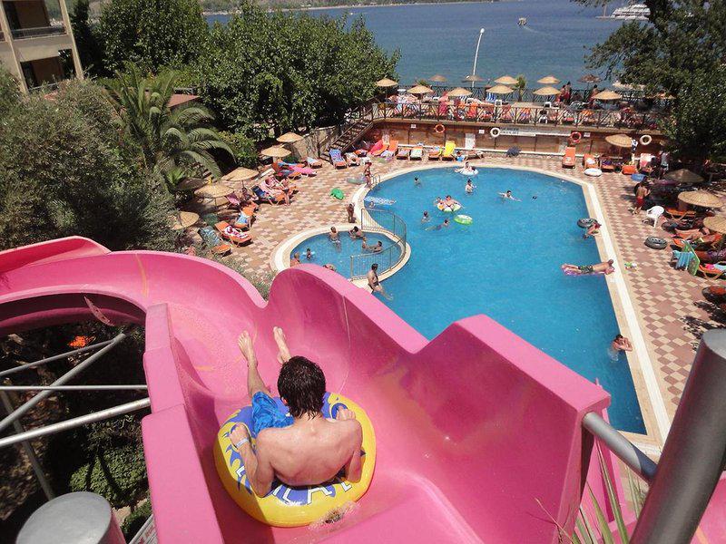 648035F0B5DF2717FDE8CE80446F87AD