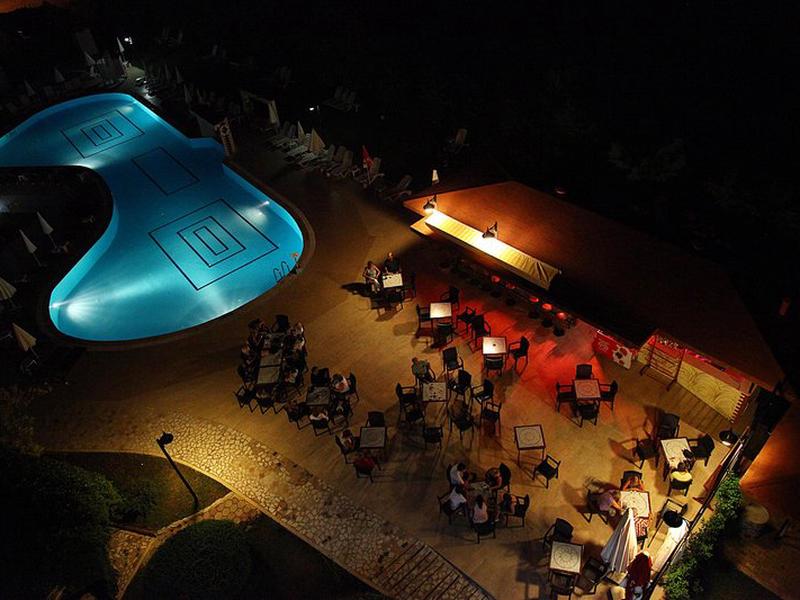 FF953F6A2FCBE4C43D21B3D7B78B5FA0