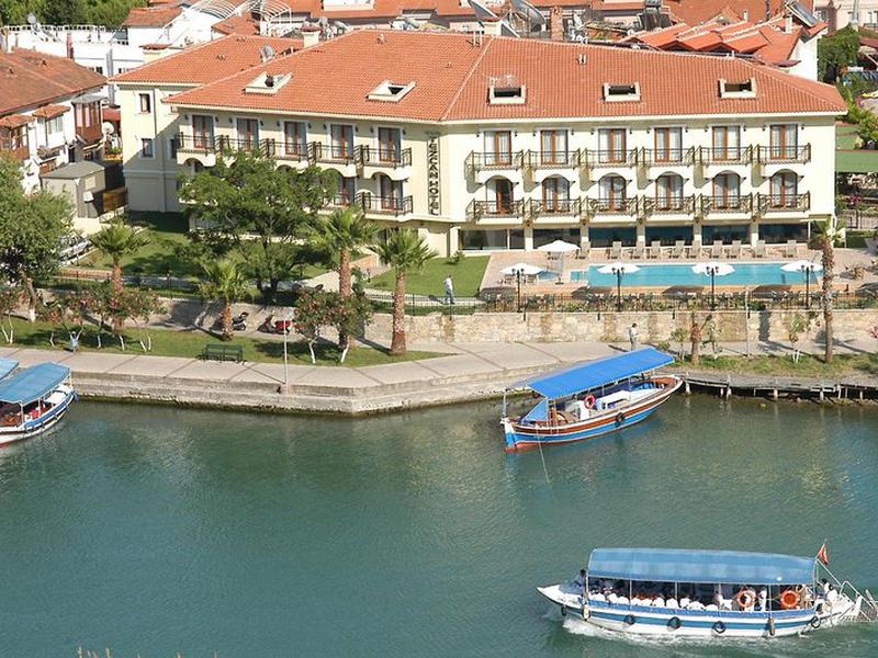 1584E96078D4BDC1A6850E4B7AD3DD7B