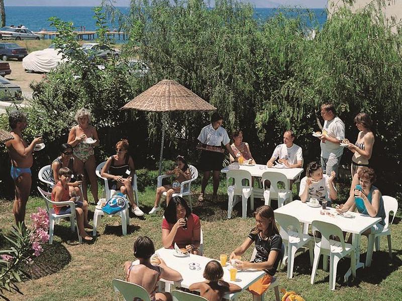 A3F365DFDCED3A5BDE8FB28E5D294C7C