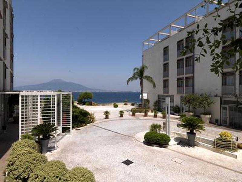 60EAEC811DF16675042AEF01114F7A99