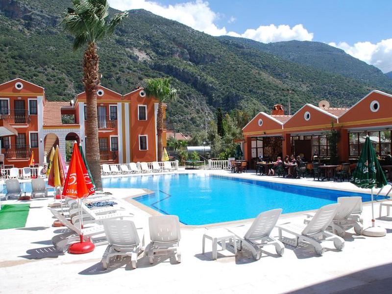 834B1EAEFE120E0341561E60DB925E23