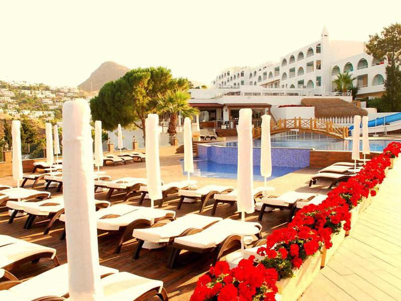 8D6F1E0A194550FD05B2B666A19EF46A