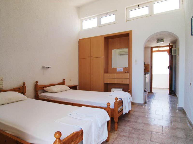 C1206098994A6BECD9C6926ED5716796