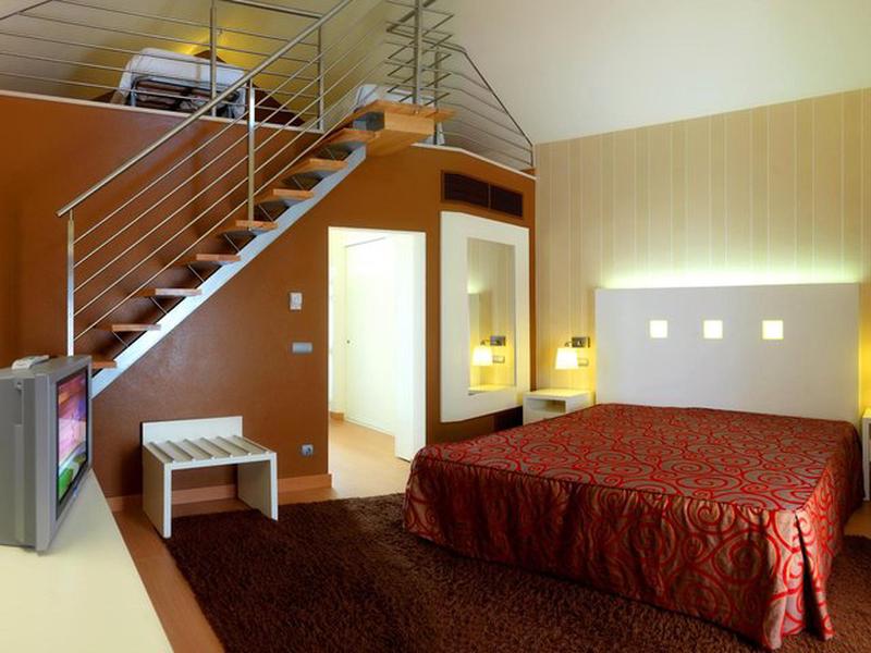 370BD86A74AD8A4D741D0FF290BFBADA